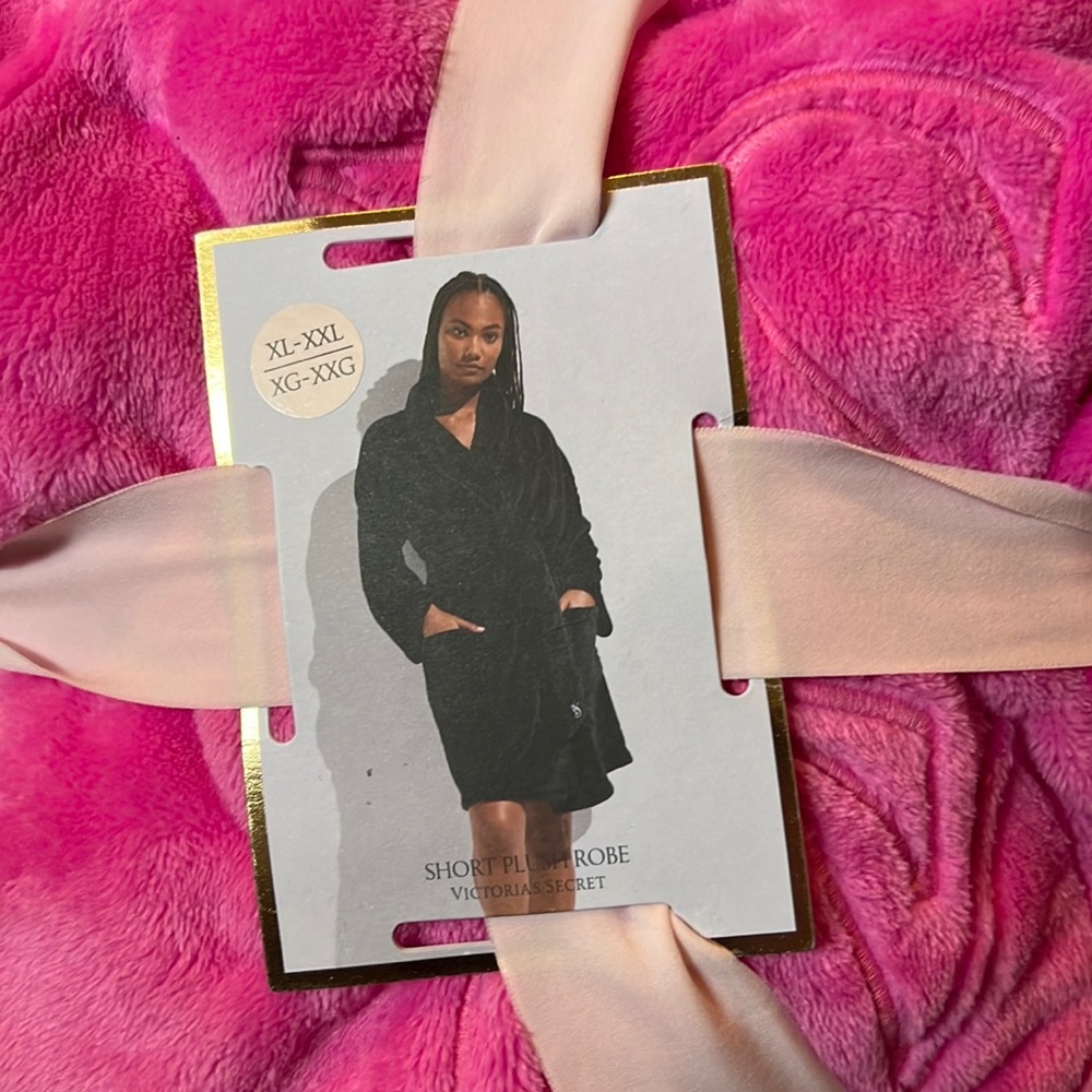 Victoria’s Secret Hot Pink Robe XL/XXL